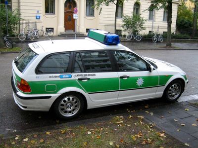 BMW E36 Touring w służbie bawarskiej policji — przykład egzemplarza touring