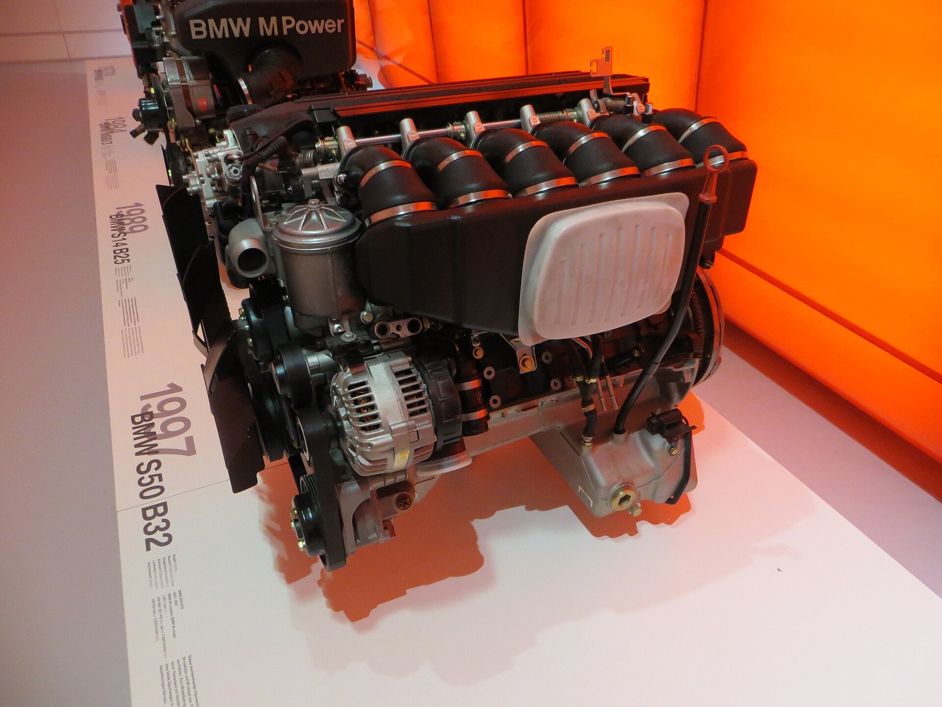 Silnik BMW S50B32 strona dolotu